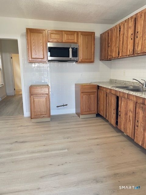 Tiny photo for 649 bridgeoort Avenue, Bridgeport, CT 06607 (MLS # 24151310)