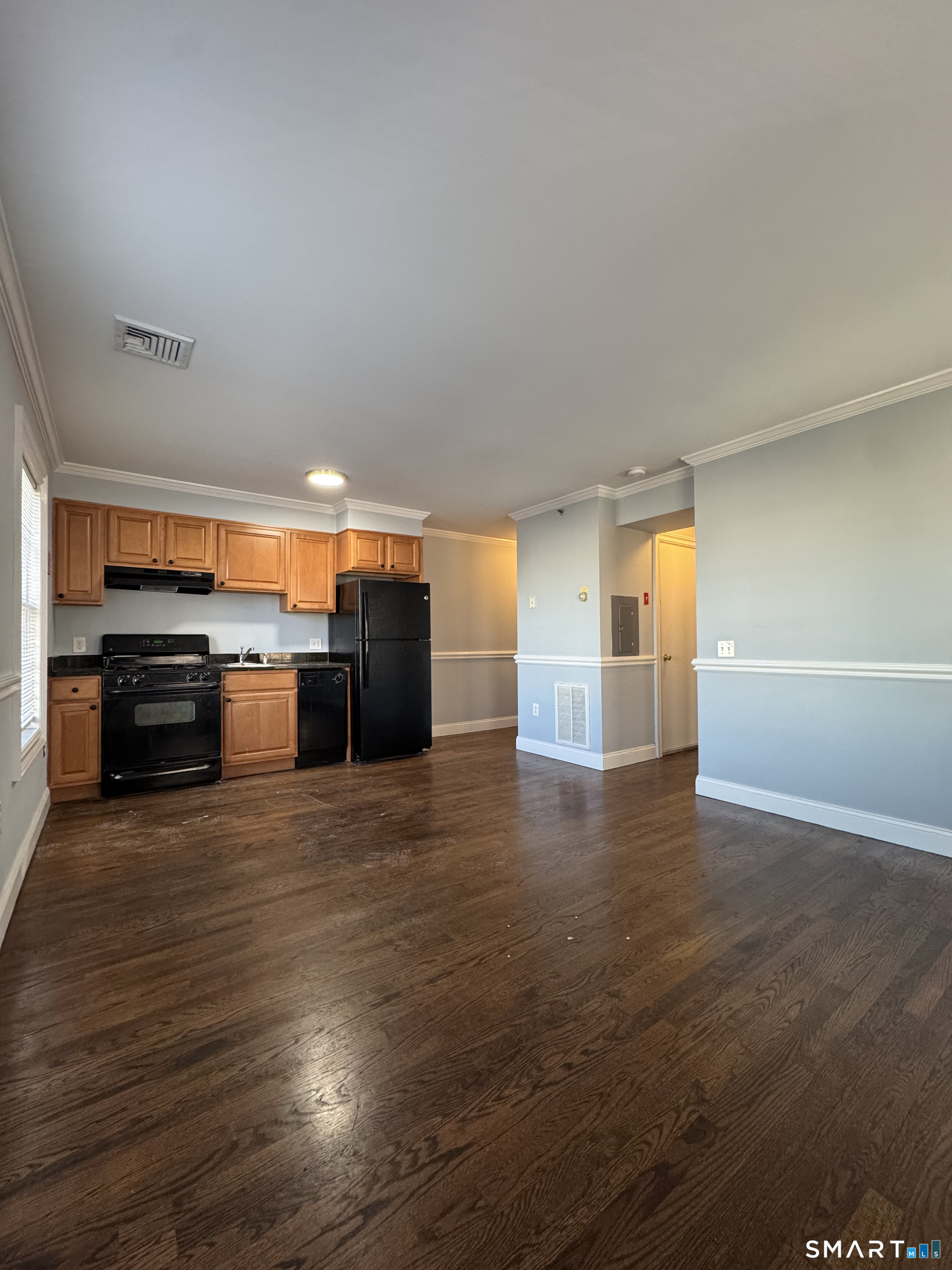 791 East Main Street 3B