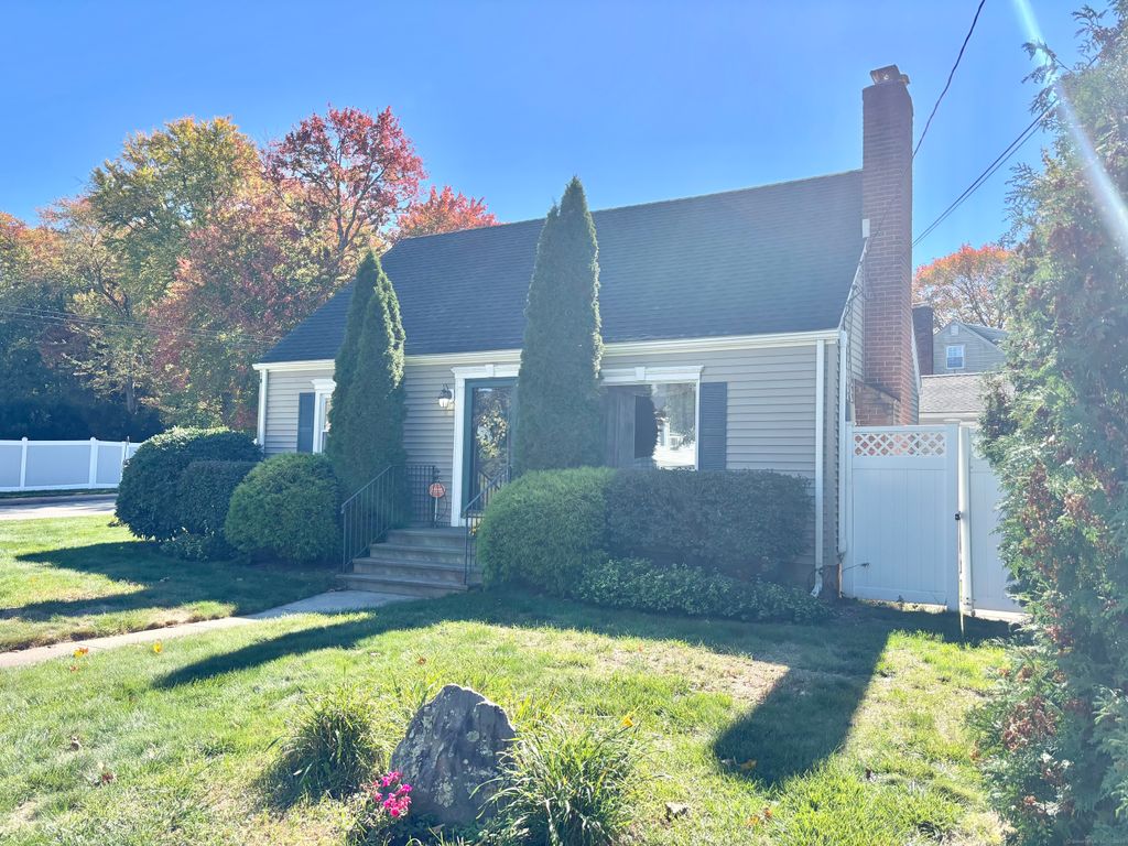 Photo of 210 Green Road, Manchester, CT 06042 (MLS # 24132811)