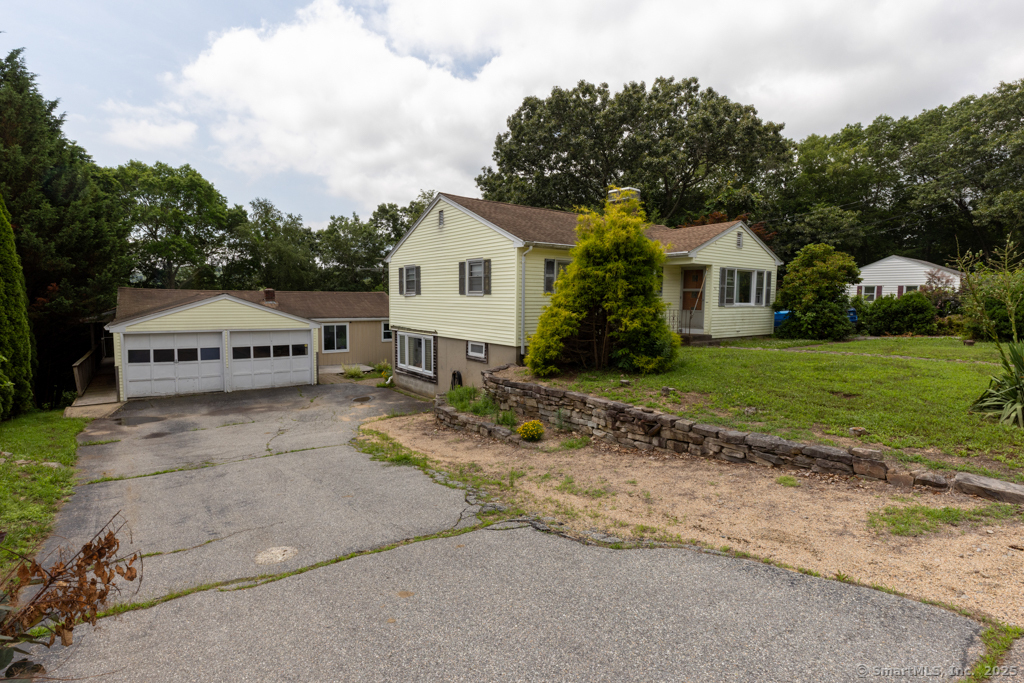 32 Cedar Lane