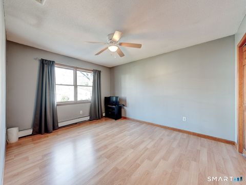 Tiny photo for 70 Lawndale Street, Berlin, CT 06037 (MLS # 24158190)