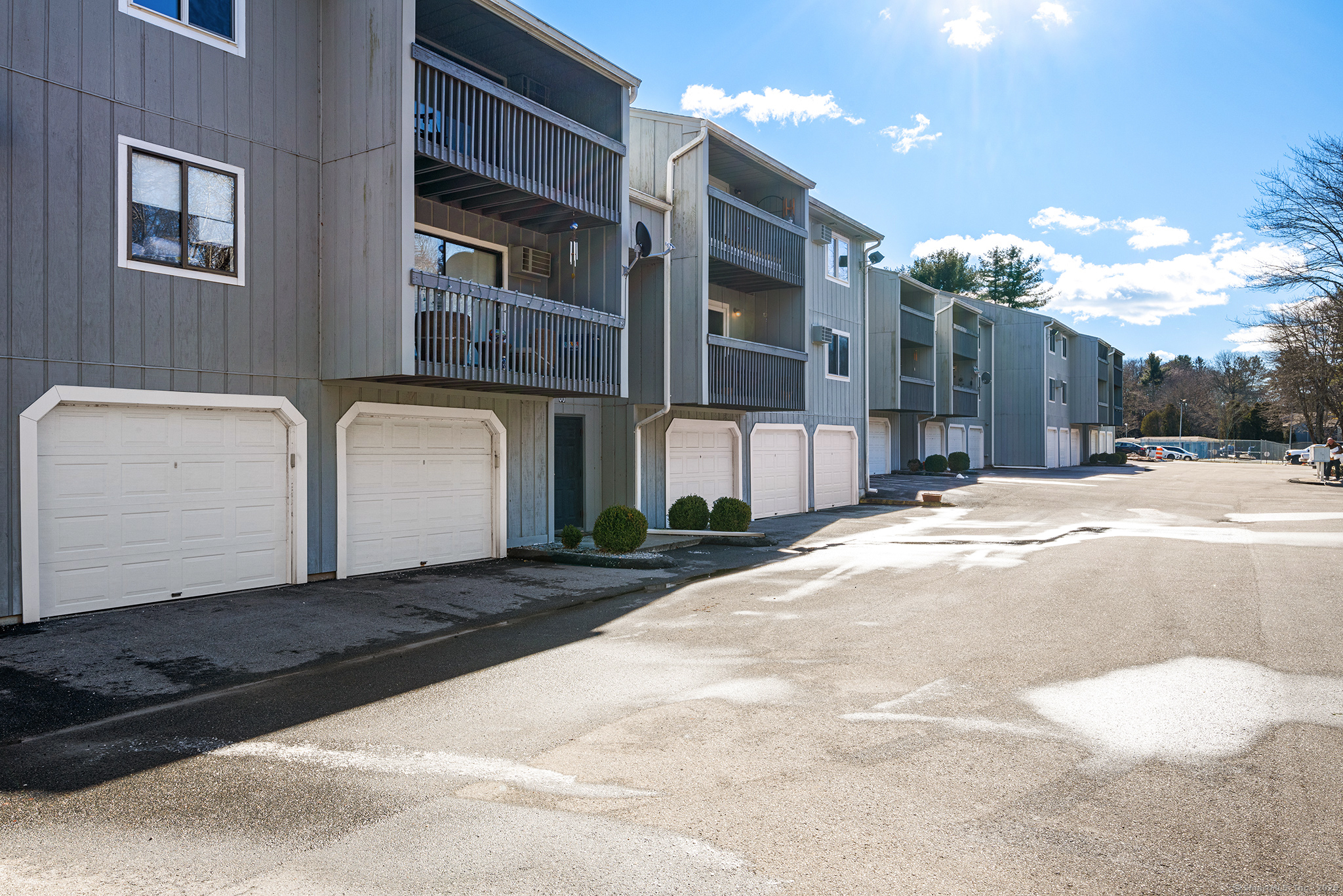 86 Buddington Road #APT 8, Groton, Connecticut image 24