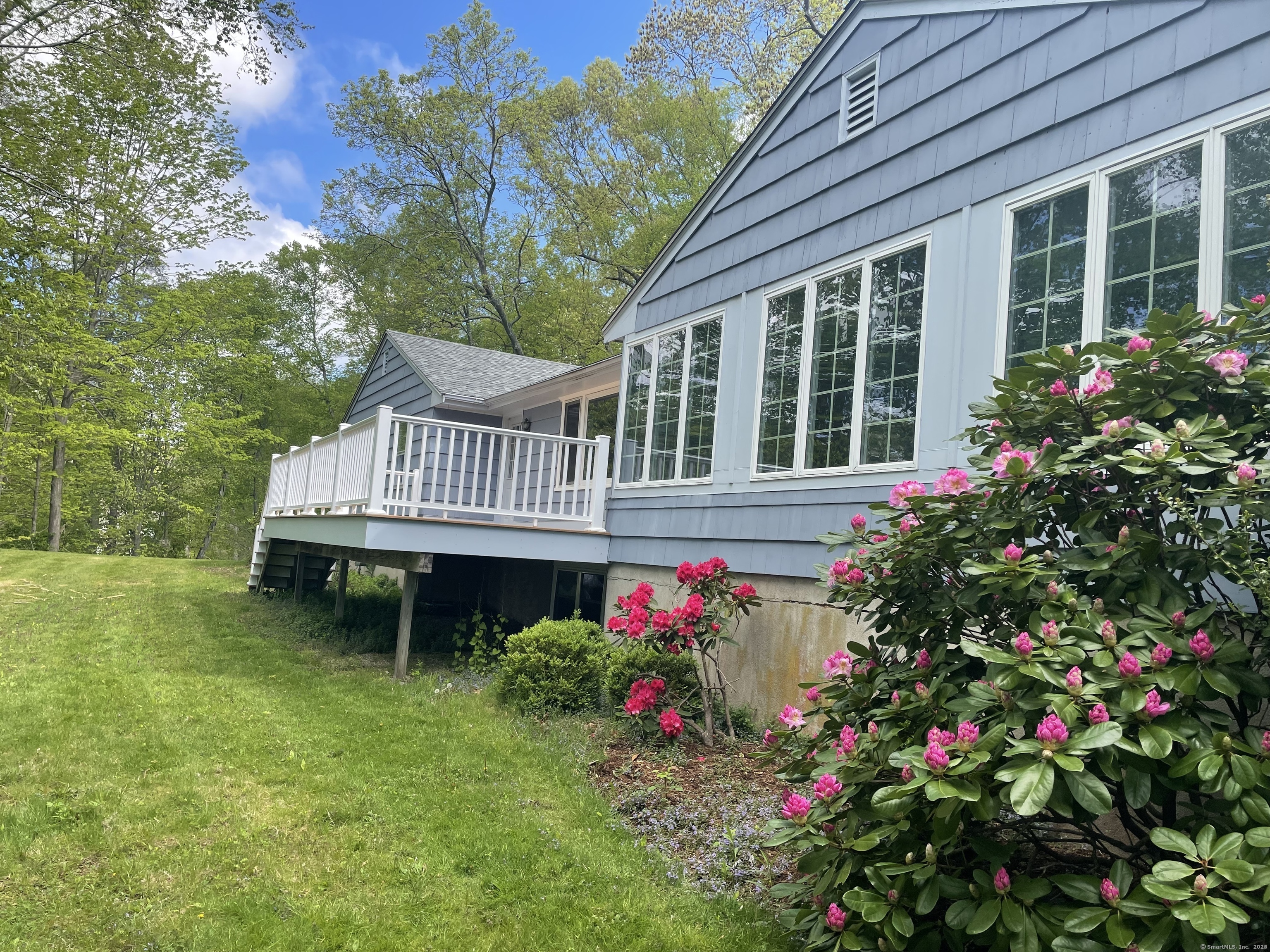 Rental Property at Valley Road, North Branford, Connecticut - Bedrooms: 3 
Bathrooms: 1 
Rooms: 7  - $3,000 MO.