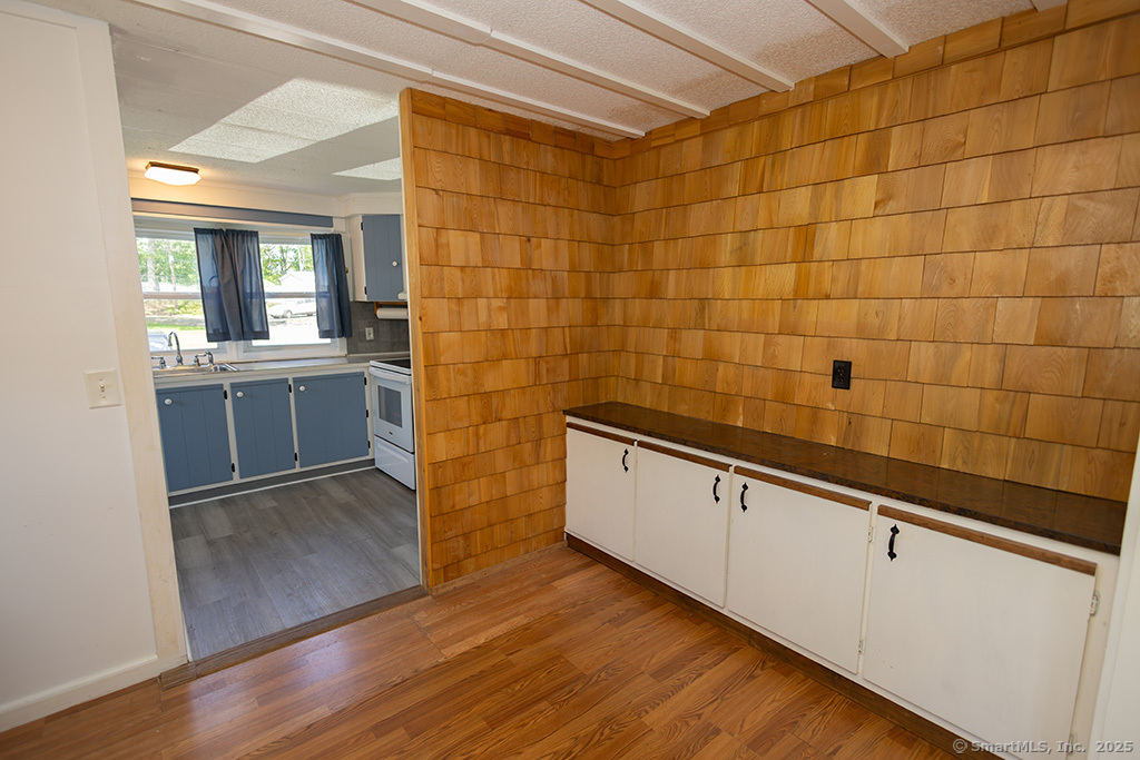 1 Riverview Drive, Plainville, Connecticut image 15