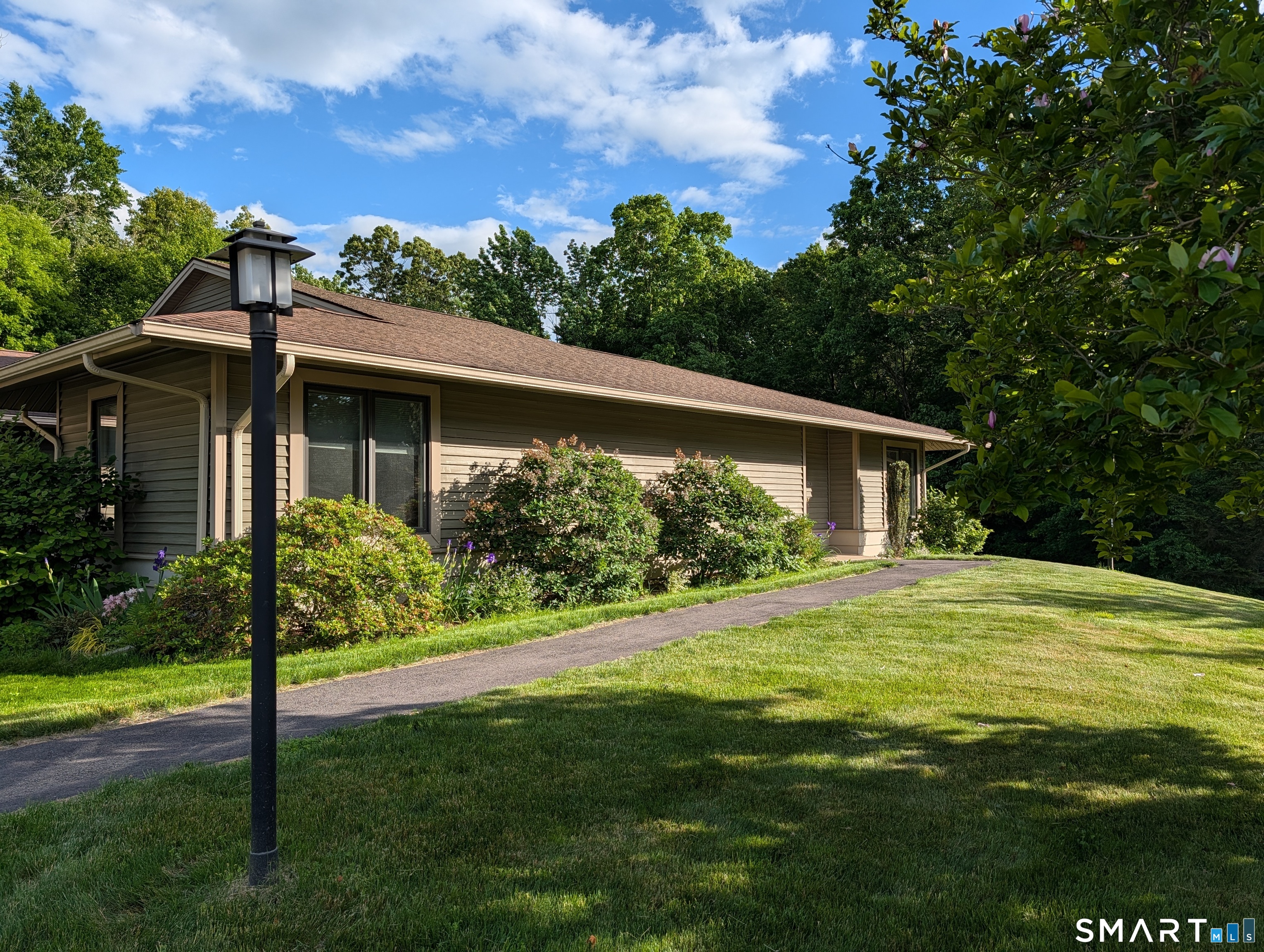 9 Sycamore Drive D