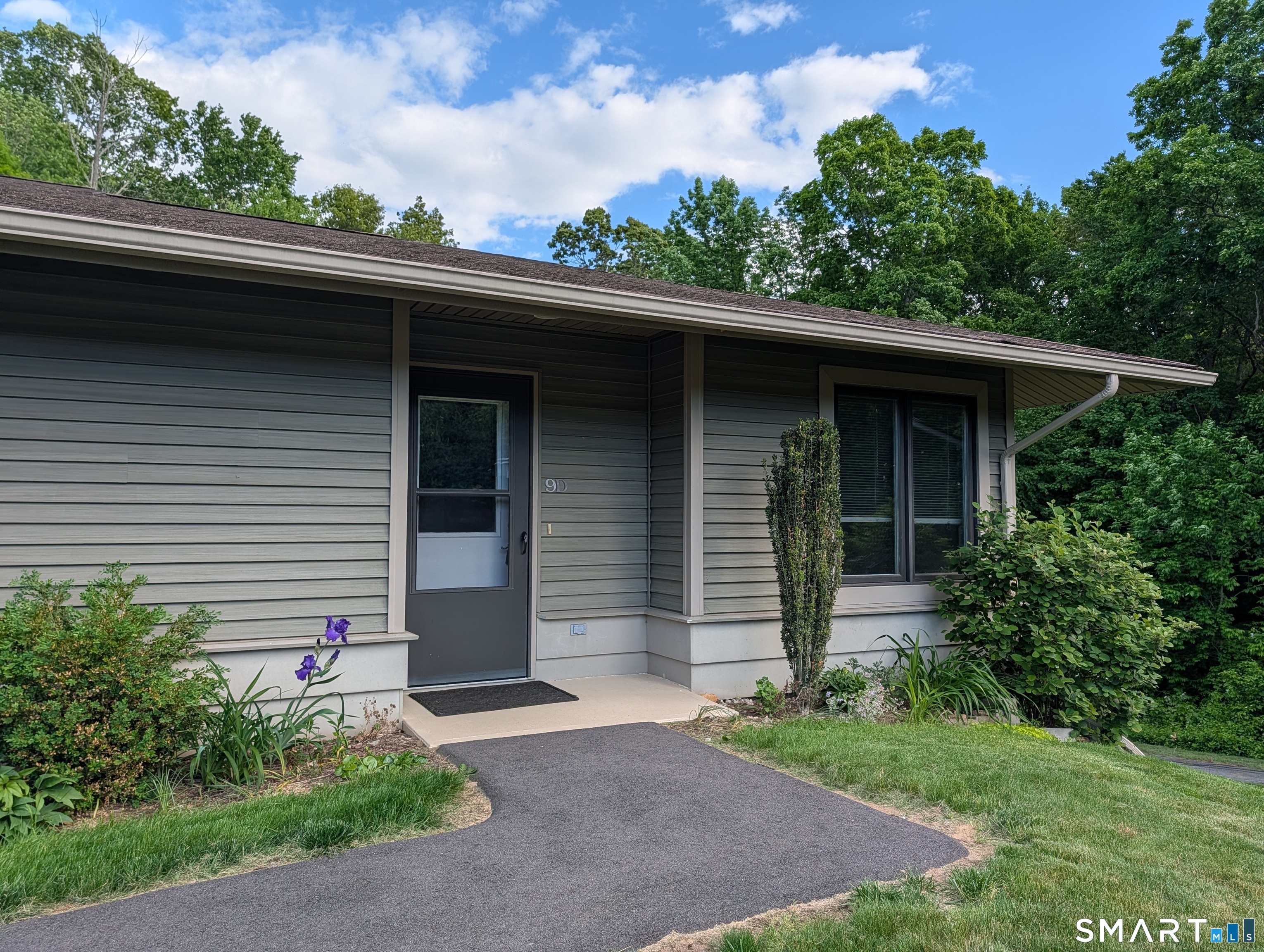 9 Sycamore Drive D
