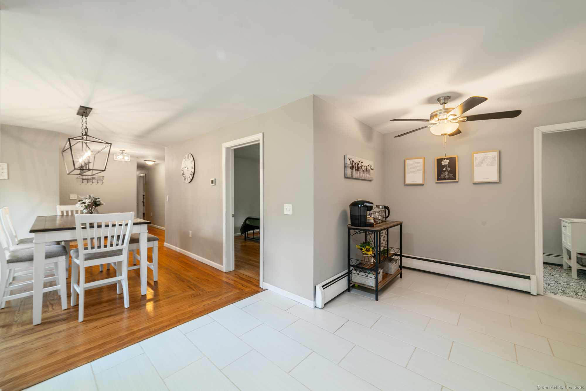 Oxford, Connecticut 06478, United States, 4 Bedrooms Bedrooms, ,3 BathroomsBathrooms,Residential,Active,165101