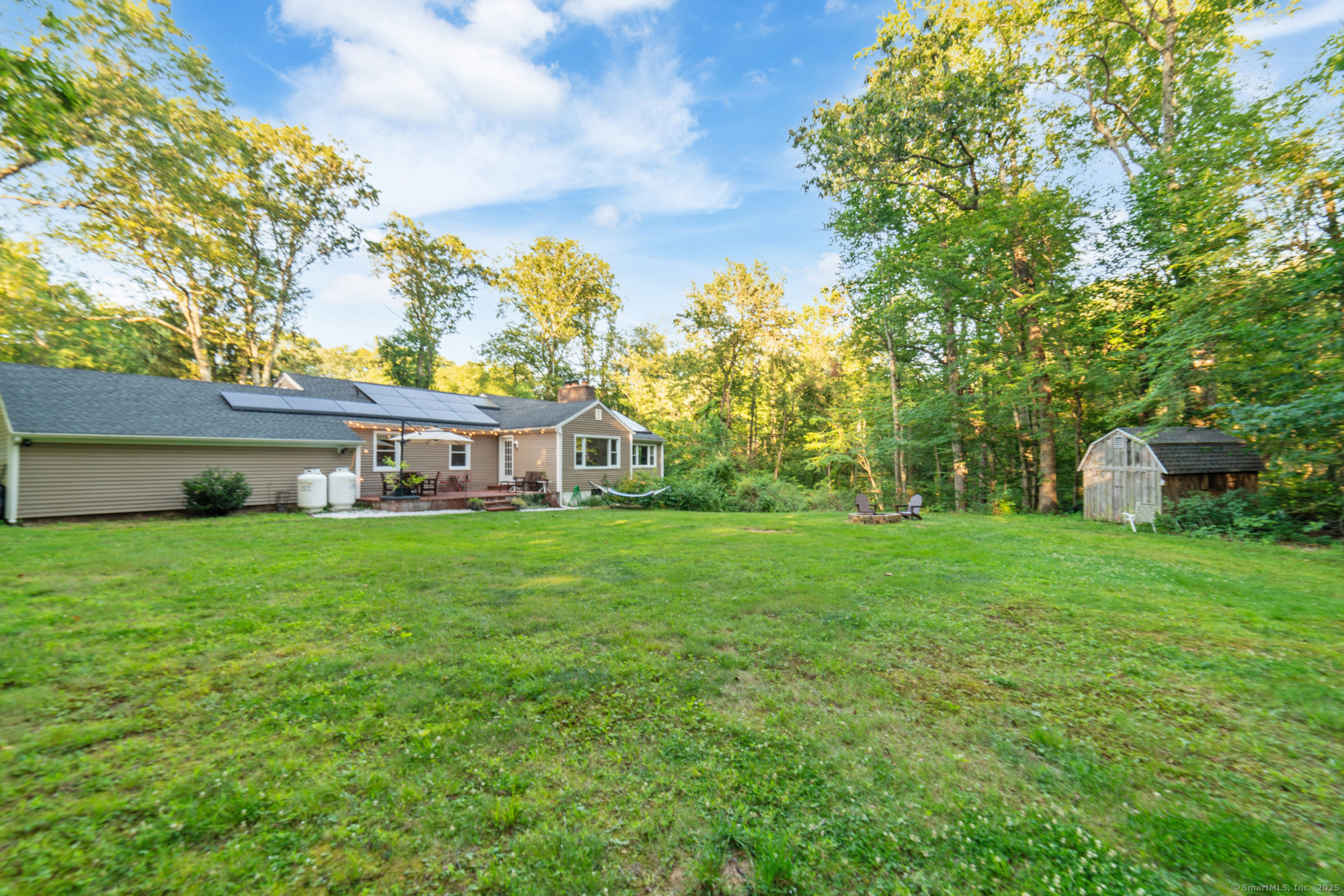 Oxford, Connecticut 06478, United States, 4 Bedrooms Bedrooms, ,3 BathroomsBathrooms,Residential,Active,165101