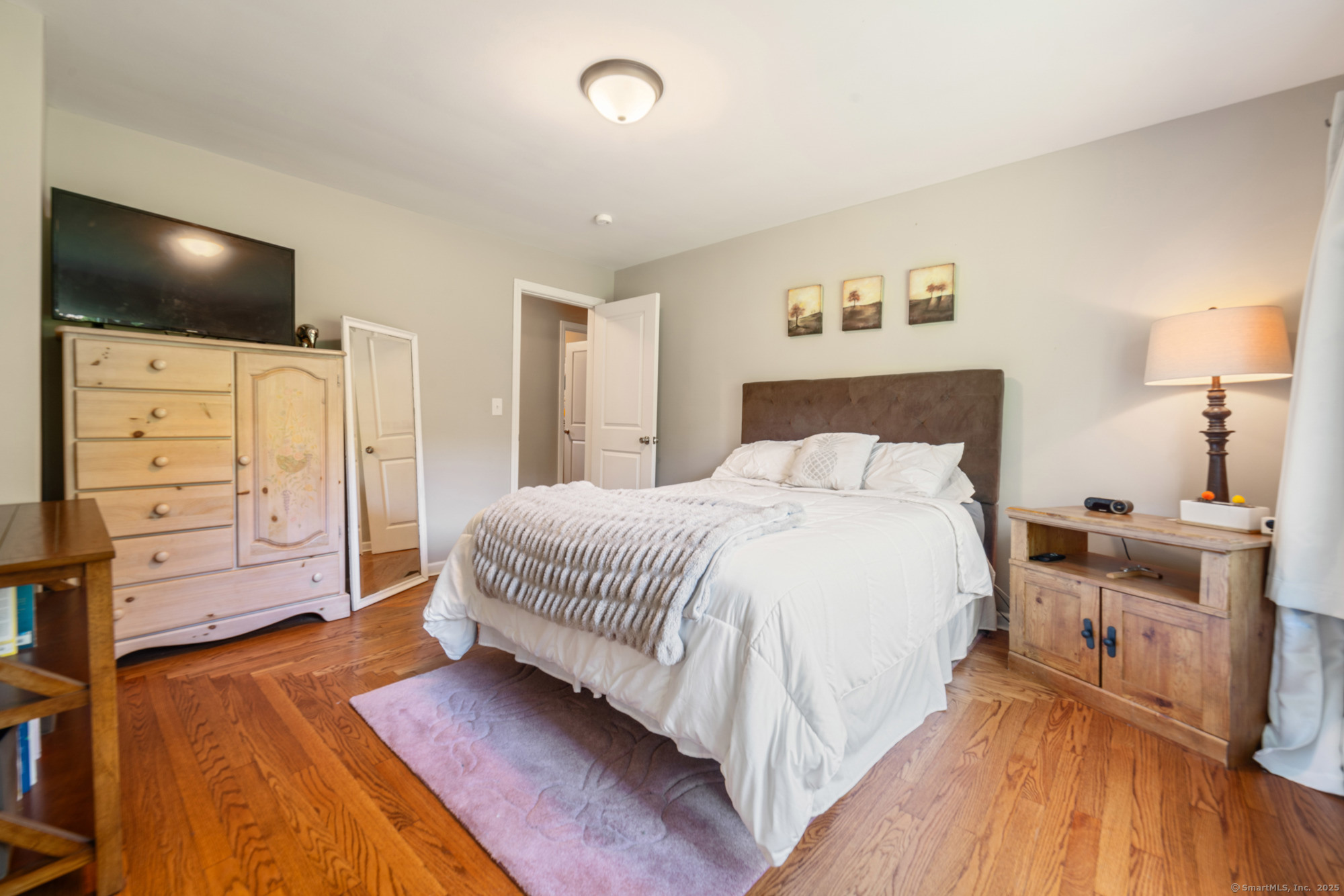 Oxford, Connecticut 06478, United States, 4 Bedrooms Bedrooms, ,3 BathroomsBathrooms,Residential,Active,165101