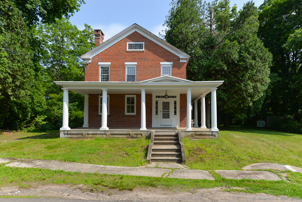 Rental Property at Hawkins Road, Southbury, Connecticut - Bedrooms: 3 
Bathrooms: 4 
Rooms: 7  - $4,500 MO.