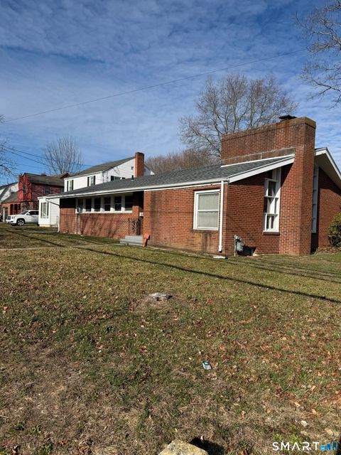 762 Ocean Avenue New London CT 06320