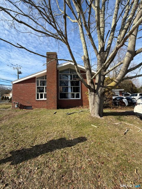 Tiny photo for 762 Ocean Avenue, New London, CT 06320 (MLS # 24161963)