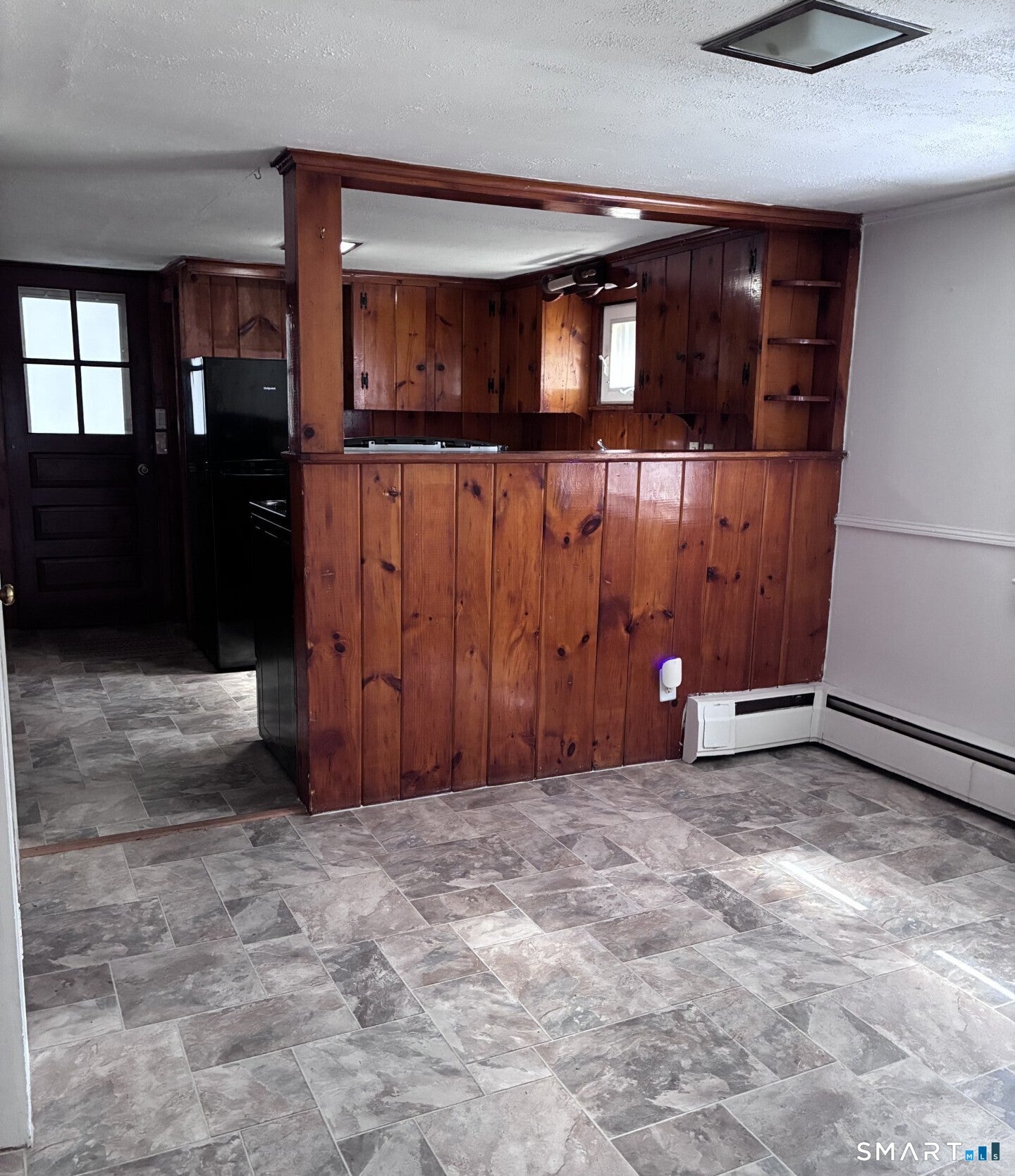 425 Winchester Road 2