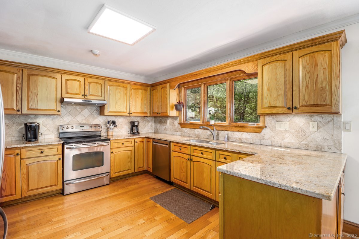 6 High Meadow Road, New Milford, Connecticut image 12