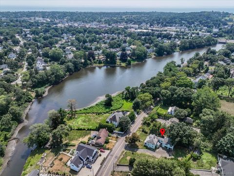 Multifamily For Sale - 647 Bronson Road<br/> Fairfield, CT 06890
