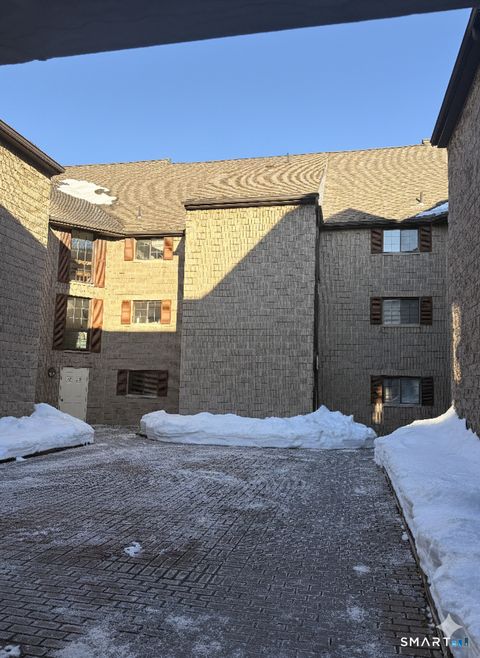 Tiny photo for 181 Loomis Drive #APT 140, West Hartford, CT 06107 (MLS # 24160539)