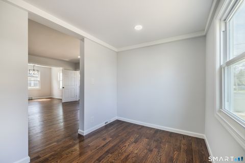 Tiny photo for 5 Lindsley Place, Stratford, CT 06614 (MLS # 24162860)