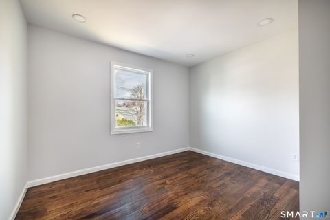 Tiny photo for 5 Lindsley Place, Stratford, CT 06614 (MLS # 24162860)