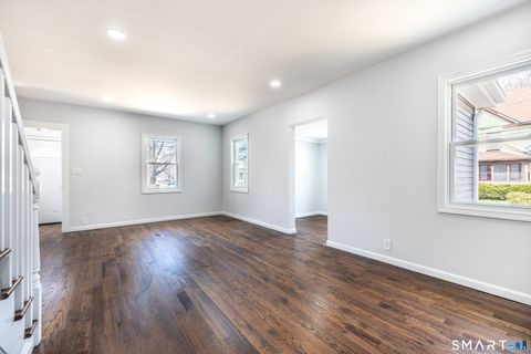 Tiny photo for 5 Lindsley Place, Stratford, CT 06614 (MLS # 24162860)