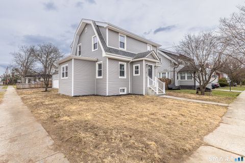 Tiny photo for 5 Lindsley Place, Stratford, CT 06614 (MLS # 24162860)