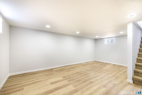 Tiny photo for 5 Lindsley Place, Stratford, CT 06614 (MLS # 24162860)