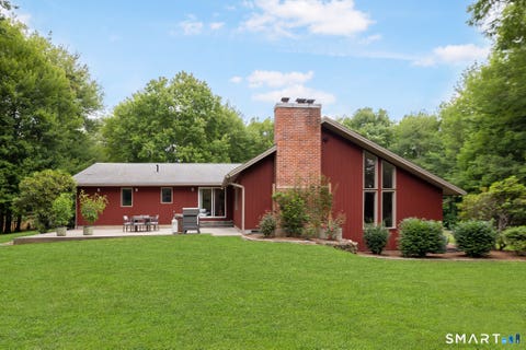 Photo of 200 Northridge Drive, Middlebury, CT 06762 (MLS # 24190947)
