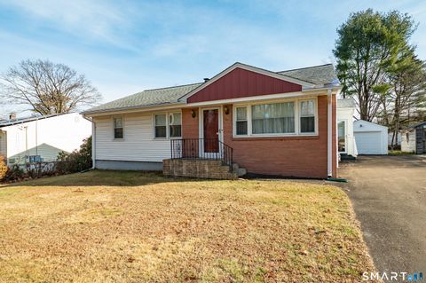 25 River Road East Haven CT 06512