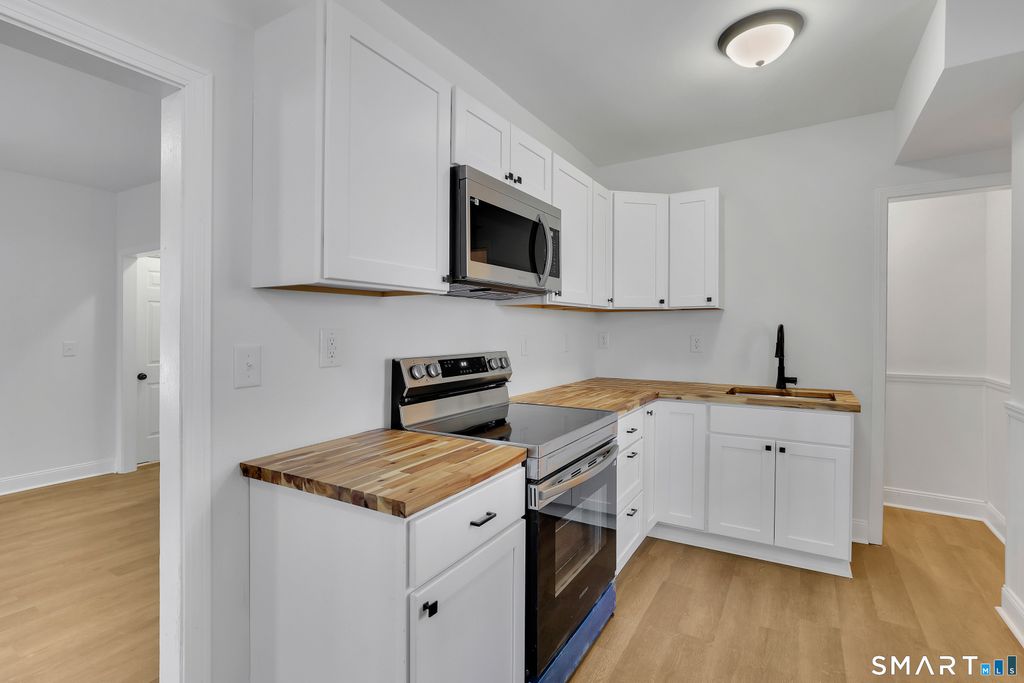 Photo of 133 High Street, Vernon, CT 06066 (MLS # 24137930)