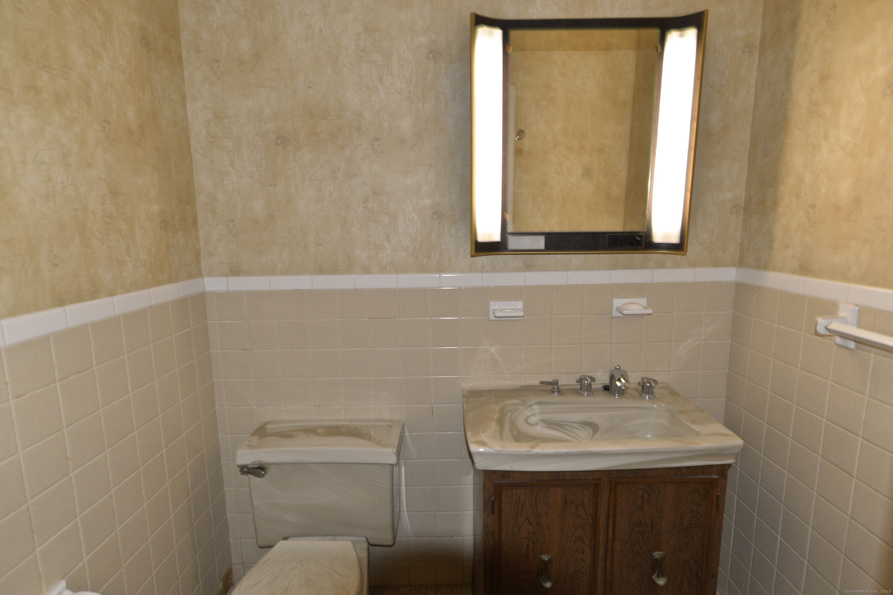 7 Savin Park #7, West Haven, Connecticut image 6