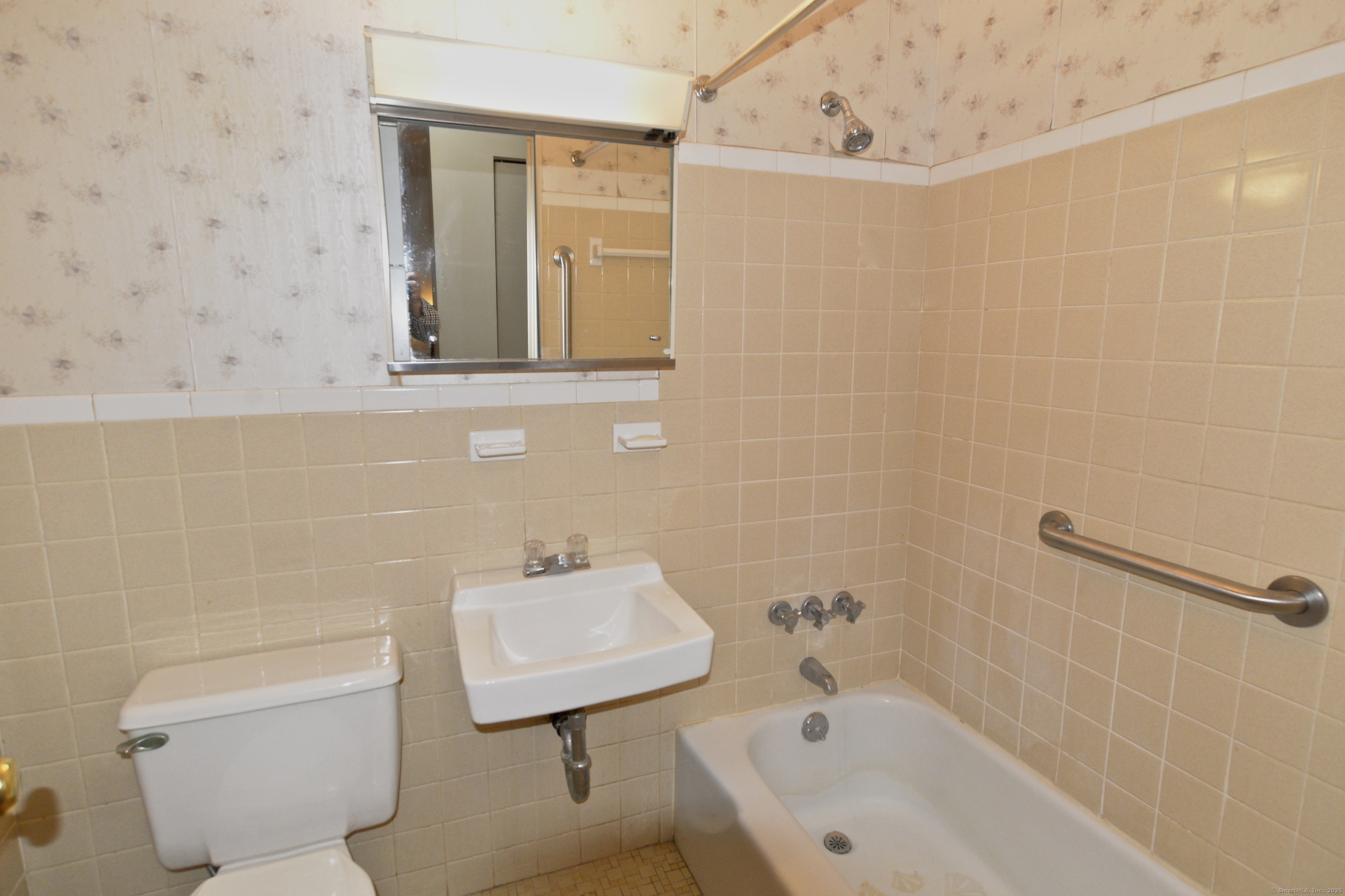 7 Savin Park #7, West Haven, Connecticut image 13