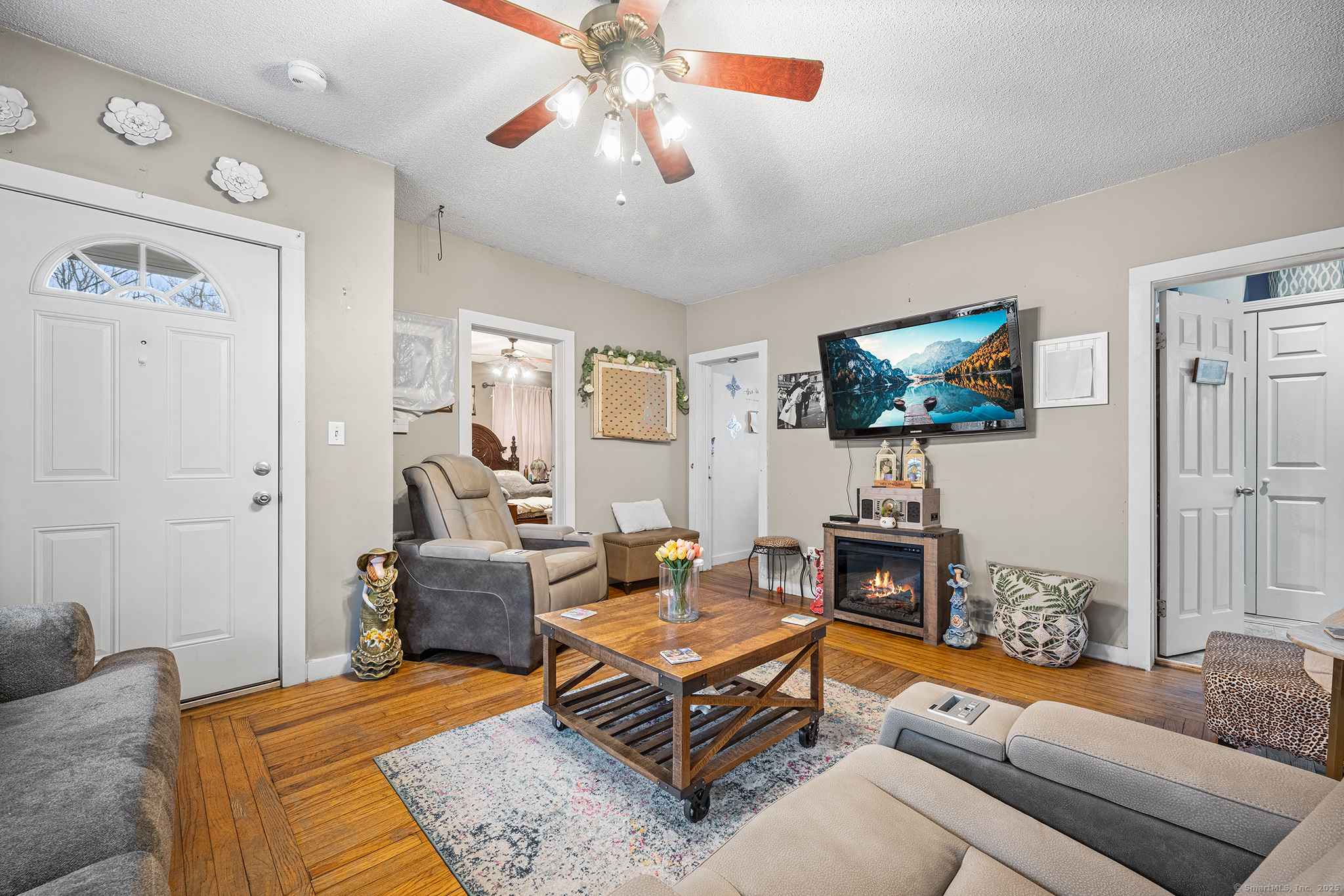 126 Pleasant Street