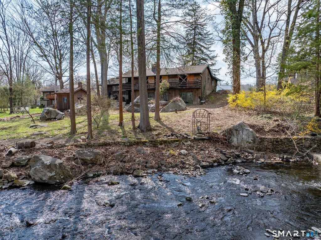 Photo of 79 Loughran Avenue, Stamford, CT 06902 (MLS # 24166996)