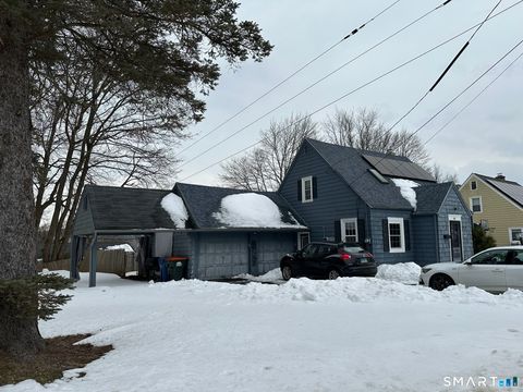 Tiny photo for 488 Parker Avenue S, Meriden, CT 06450 (MLS # 24152978)