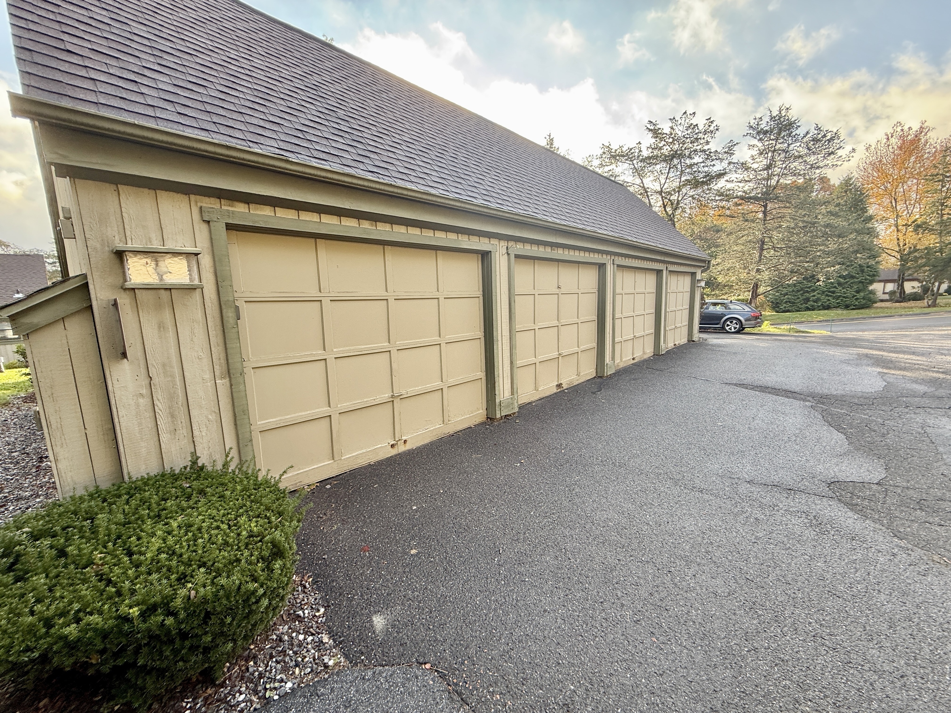 643 Heritage Village A