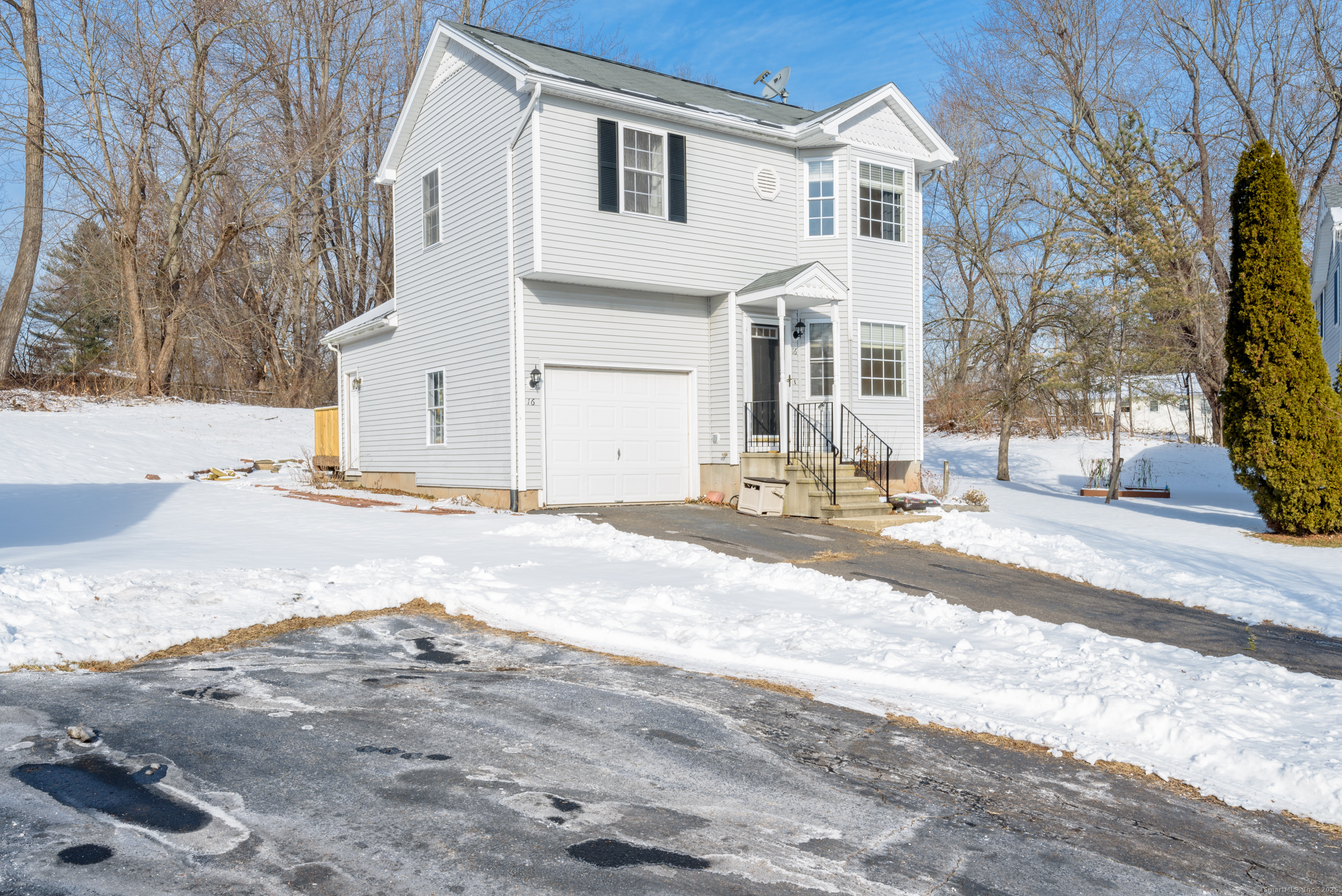 16 Pheasant Hill Drive #16, Enfield, Connecticut image 3