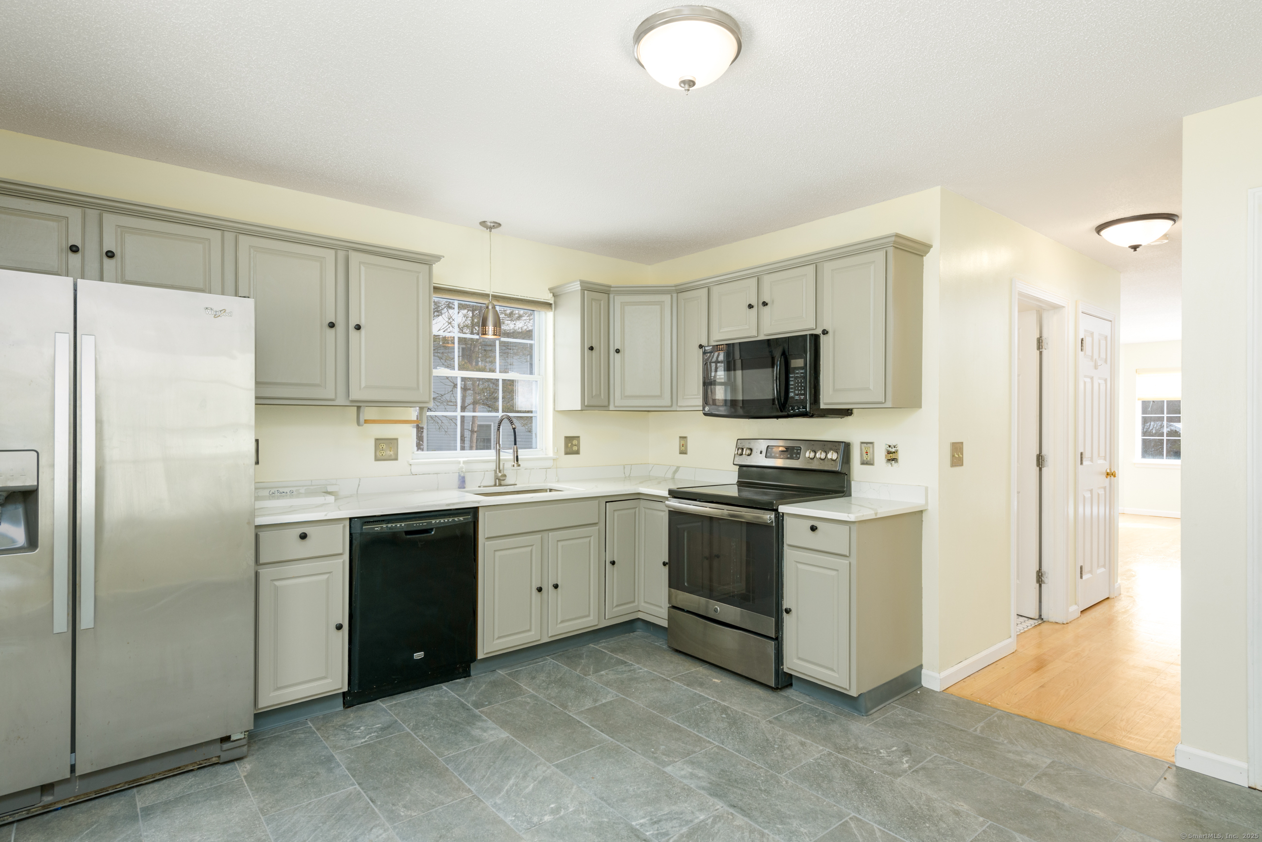 16 Pheasant Hill Drive #16, Enfield, Connecticut image 15