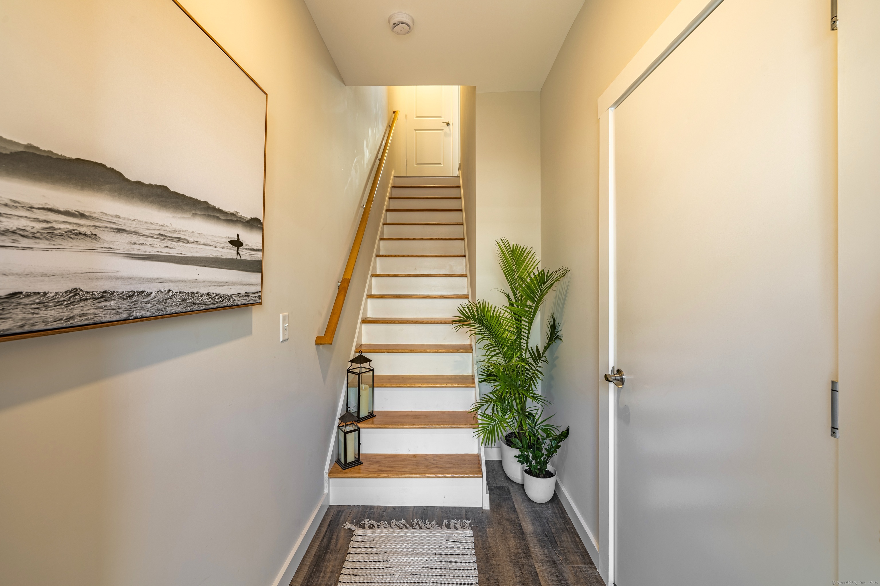 East Lyme, Connecticut 06357, United States, 2 Bedrooms Bedrooms, ,2 BathroomsBathrooms,Residential,Active,132050