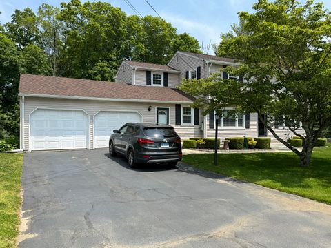 20 Laurel Wood Road North Stonington CT 06359