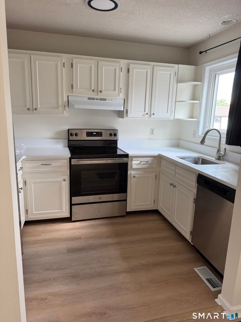 Tiny photo for 27 Crows Nest Lane #7M, Danbury, CT 06810 (MLS # 24199506)