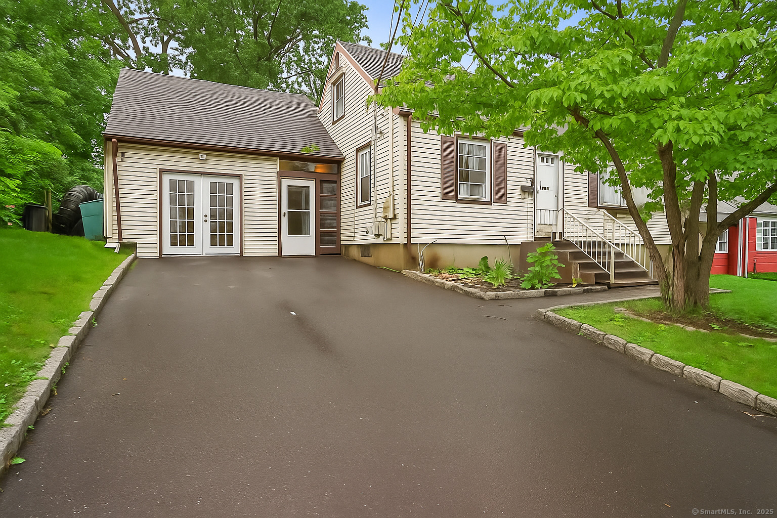 84 Hickory Street