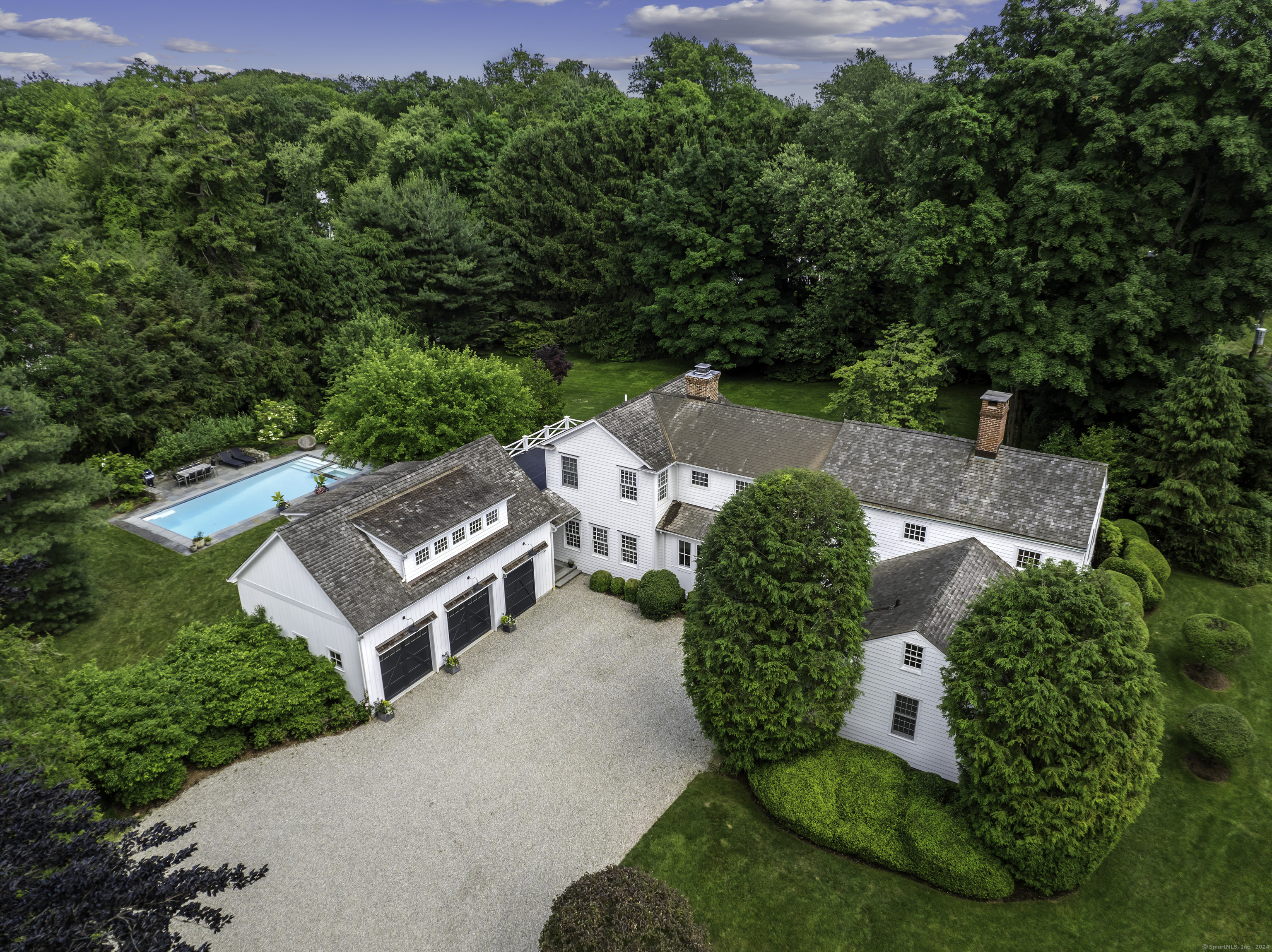 Property for Sale at 35 Rings End Road, Darien, Connecticut - Bedrooms: 5 
Bathrooms: 6 
Rooms: 11  - $3,400,000