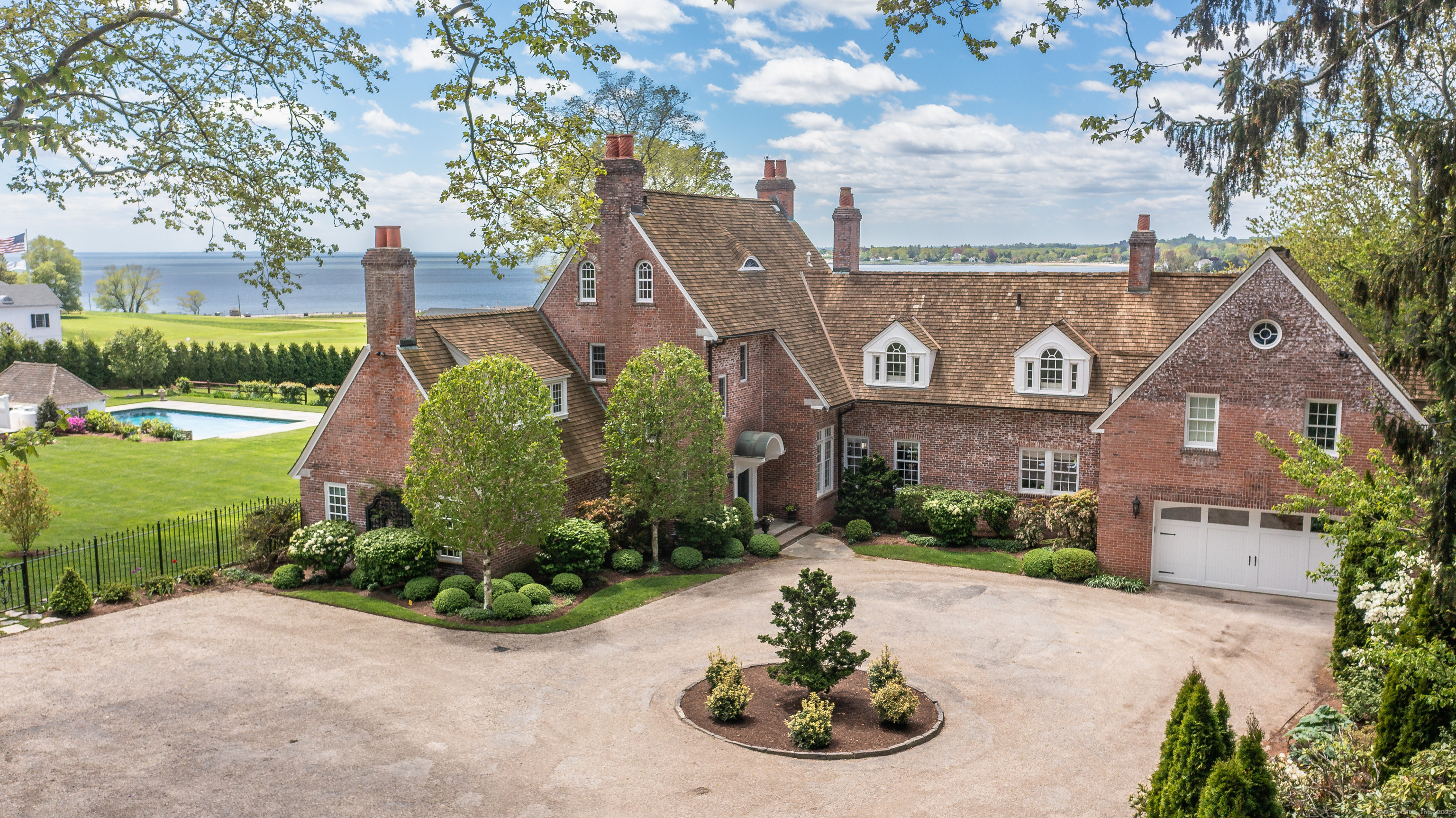 Property for Sale at 828 Sasco Hill Road, Fairfield, Connecticut - Bedrooms: 6 
Bathrooms: 6.5 
Rooms: 14  - $10,250,000