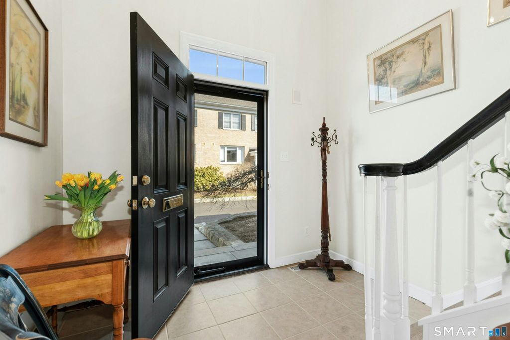 Photo of 205 Main Street #33, New Canaan, CT 06840 (MLS # 24157292)