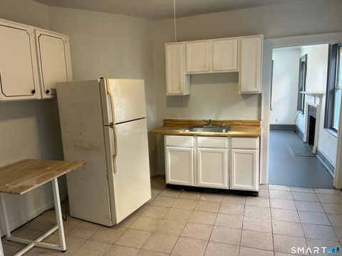 Tiny photo for 252 Sisson Avenue #B1, Hartford, CT 06105 (MLS # 24150153)