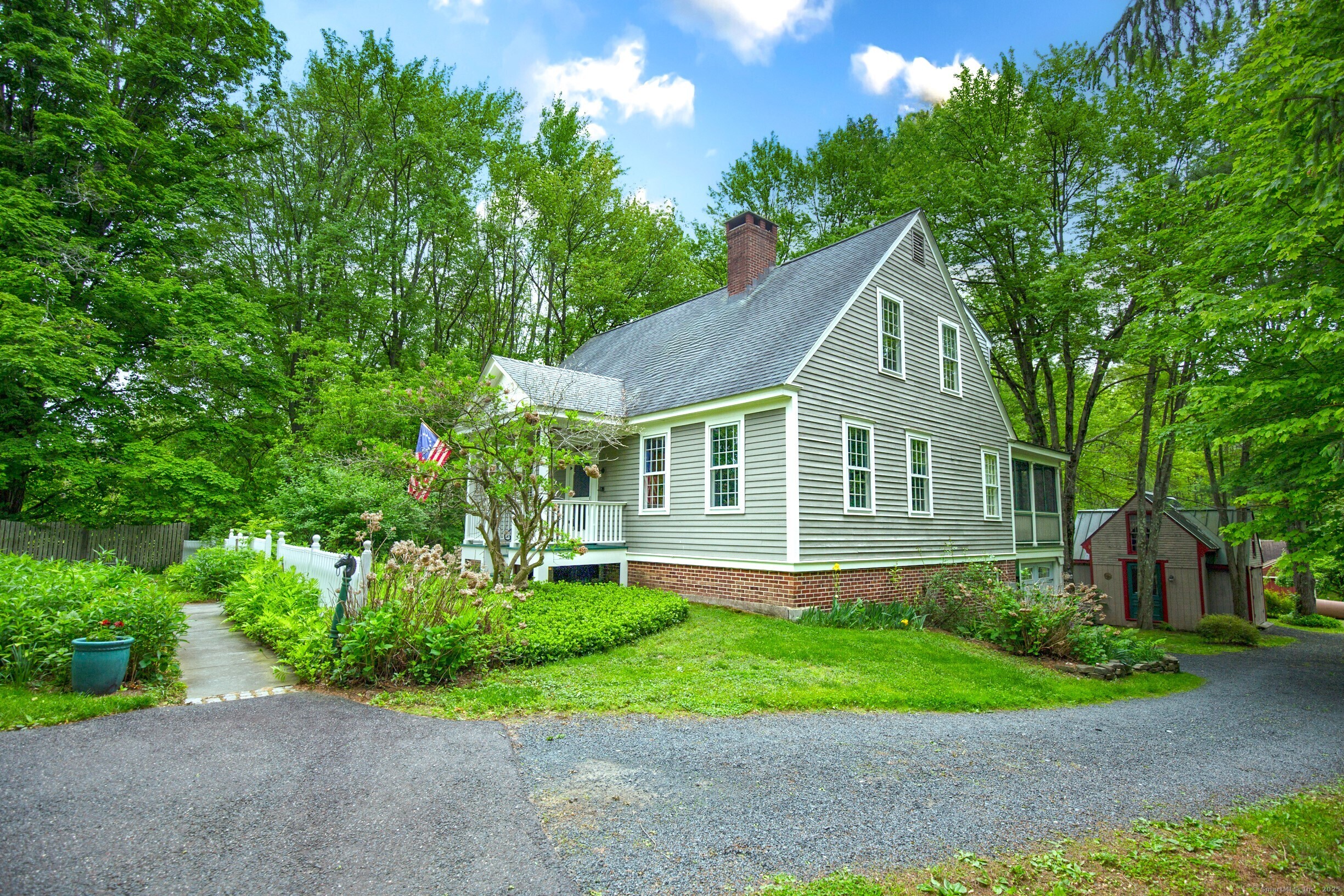 440 Mapleton Avenue, Suffield, Connecticut image 3