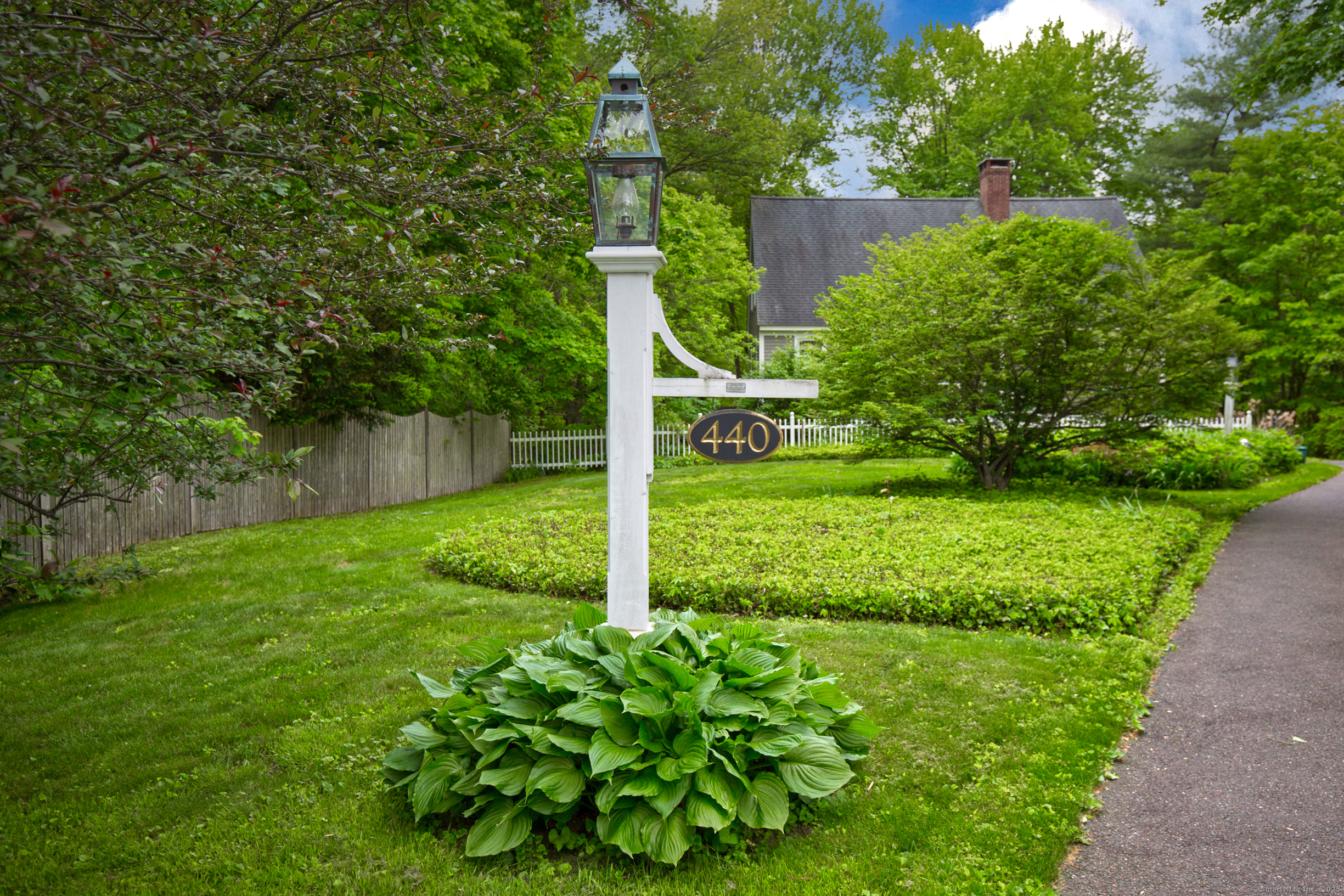 440 Mapleton Avenue, Suffield, Connecticut image 2