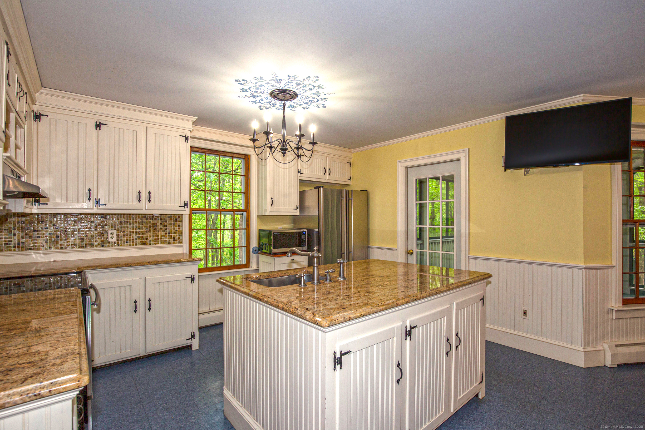440 Mapleton Avenue, Suffield, Connecticut image 16