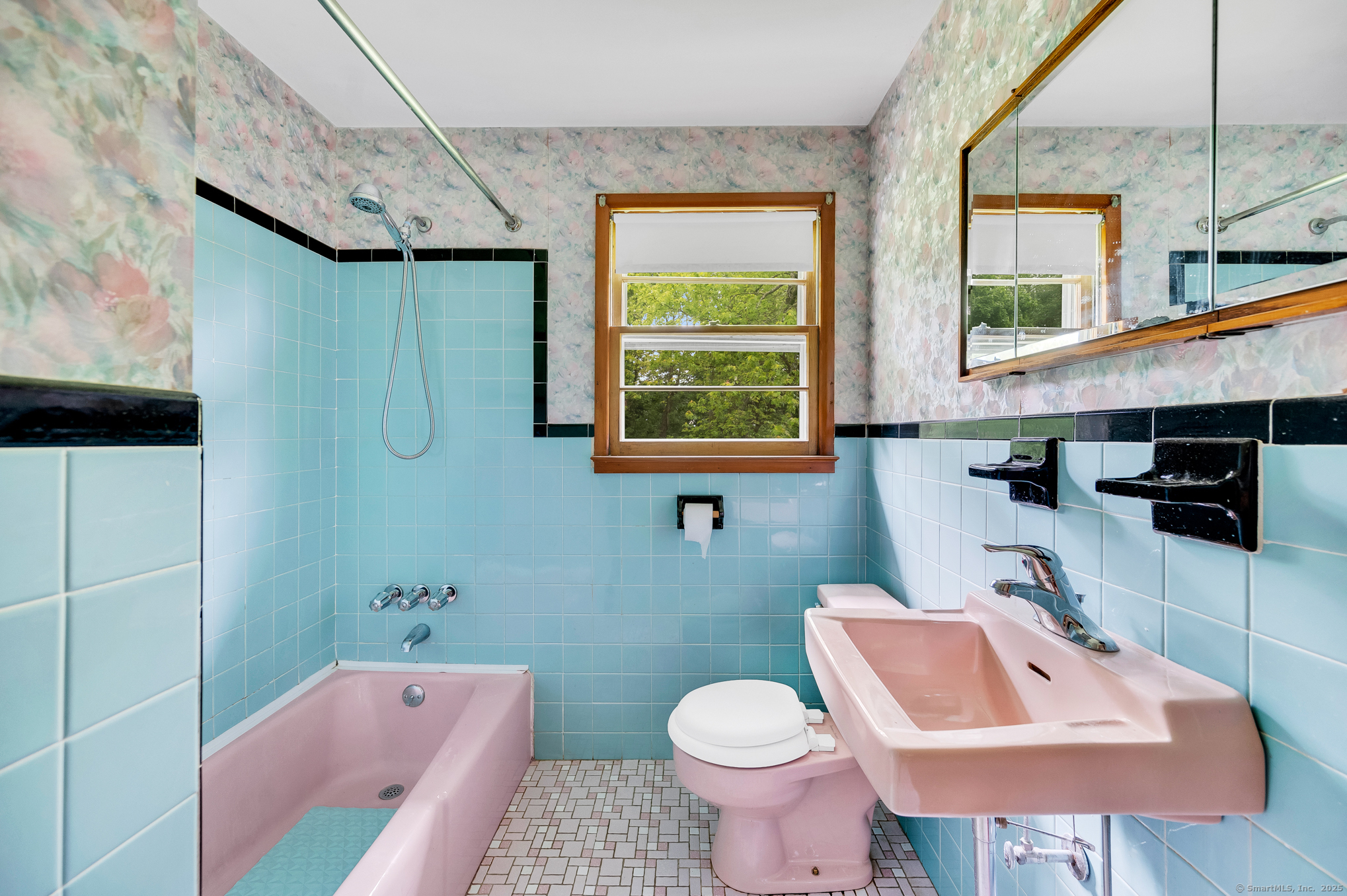 41 Londonderry Drive, Wallingford, Connecticut image 10