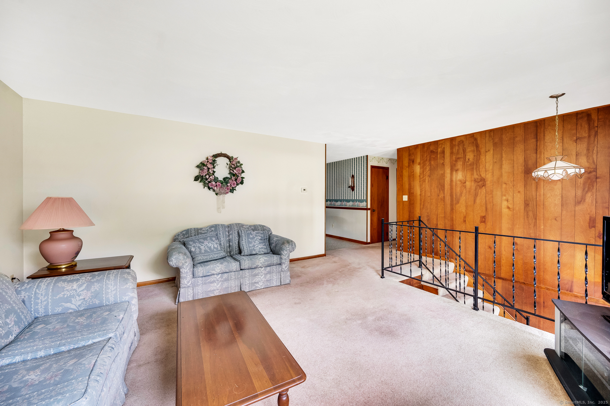 41 Londonderry Drive, Wallingford, Connecticut image 4