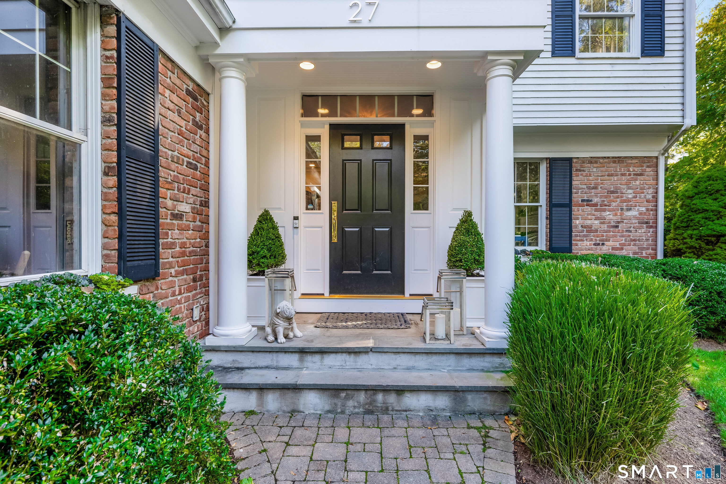 27 Point O Woods Road South